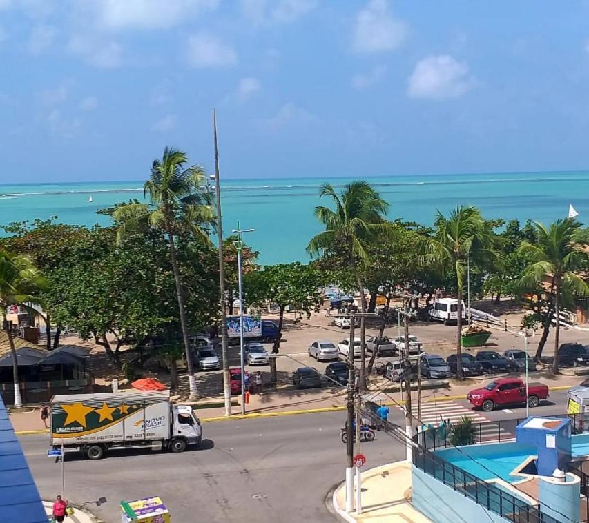 Na Beira Mar: Pajuçara Beachfront Apartment with Ocean View Maceio  Exterior photo