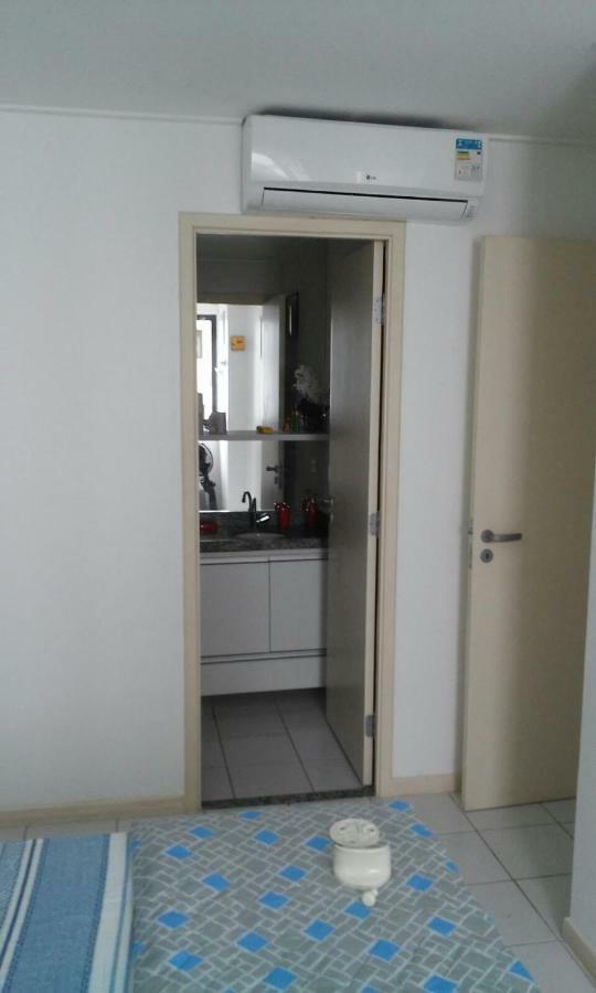 Na Beira Mar: Pajuçara Beachfront Apartment with Ocean View Maceio  Exterior photo
