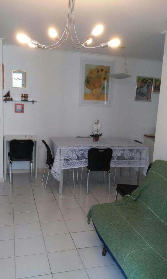 Na Beira Mar: Pajuçara Beachfront Apartment with Ocean View Maceio  Exterior photo